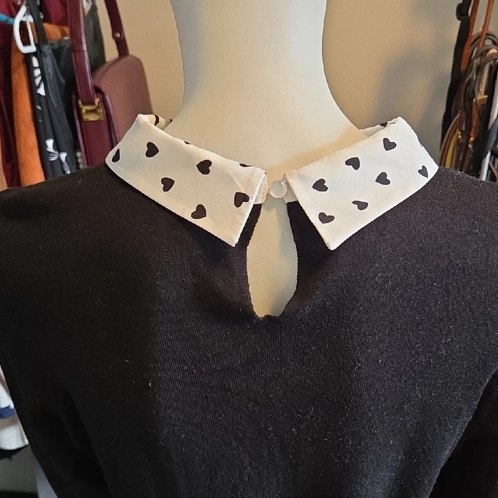 Adrianna Papell Black and White Heart Polka Dot Top w Button Back Collar - Picture 4 of 9